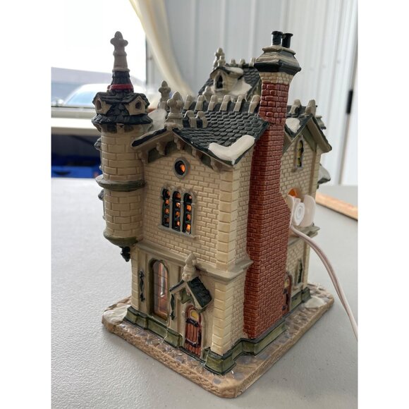 Lemax Packard Inn 2003 Lighted Holiday Village Decoration Porcelain Figurine - Picture 8 of 11